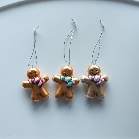 Gingerbread Men Scarves Glitter Christmas Tree Ornaments Set of 3 Metallic 2" - Picture 6 of 6
